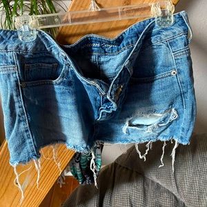 American Eagle cut off Jean skirt size 10